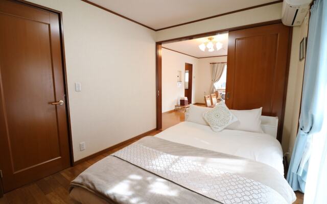 Sophia Court room101.102