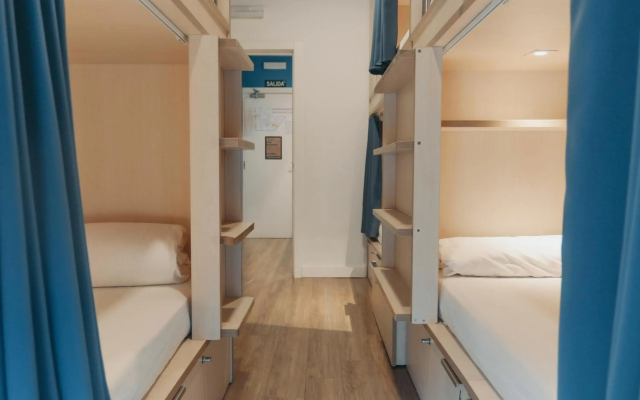 Mola Hostel