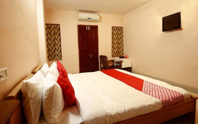 OYO 10259 Hotel Safa INN