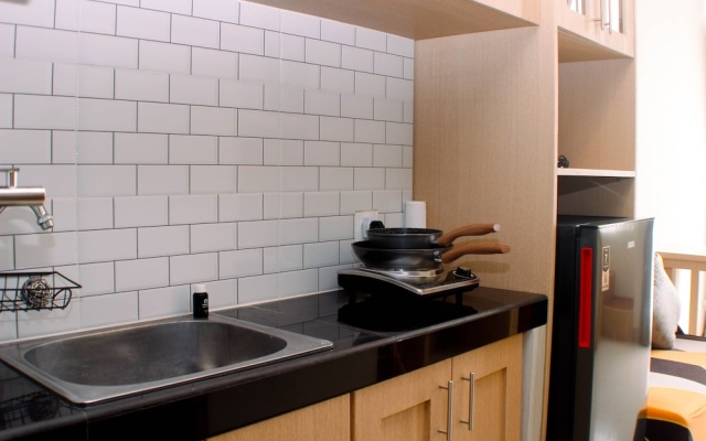 Comfort And Modern Look Studio Loft At Apple 1 Condovilla Apartment – Kitchen – Jakarta