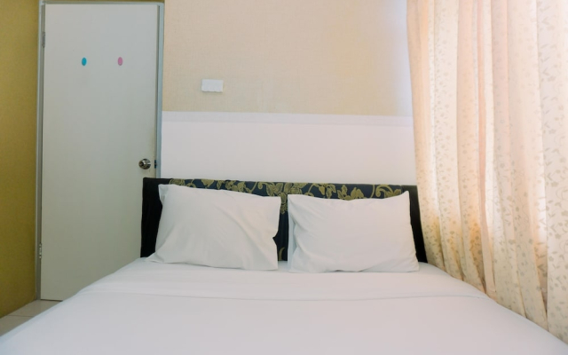 Modern Look And Comfortable 2Br Green Bay Pluit Apartment