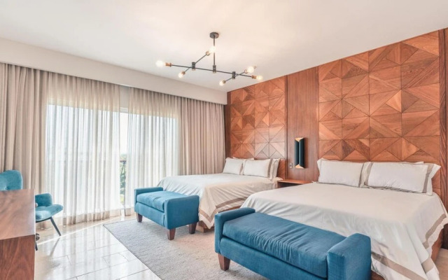 4 BR Penthouse at Aquamarina
