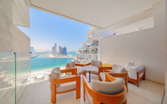 Platinium- FIVE Residences ?