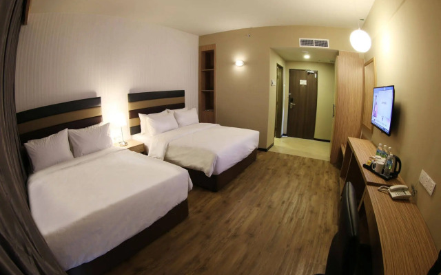 SEM9 Senai ''Formerly Known as Perth Hotel"