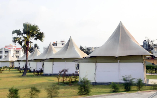 Luxury Banyan Tree Resort