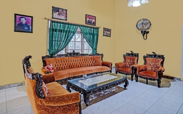 OYO 3205 Penginapan Mikial Ismi Kayuagung Syariah