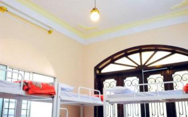 Queen Homestay - Hostel