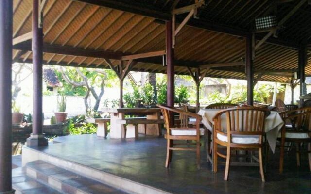 Puri Pandan Restaurant & Bungalows
