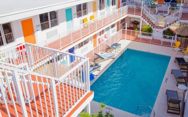 Waterside Hotel and Suites