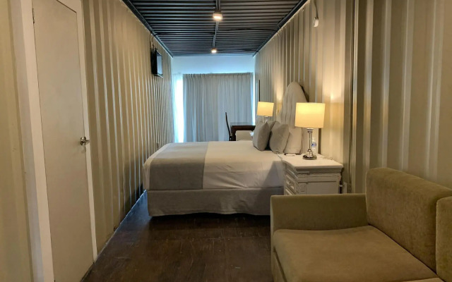 Container Inn Hotel Aeropuerto