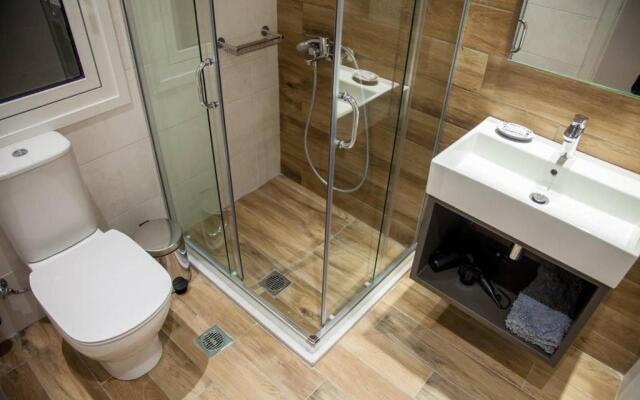 TONI'S Choice to stay in Athens, 2BD Modern House