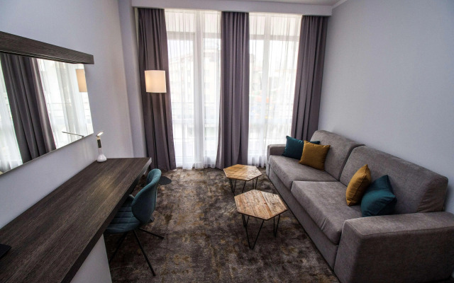 Best Western Plus Premium Inn