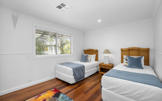 Noosa Outrigger Beach Resort