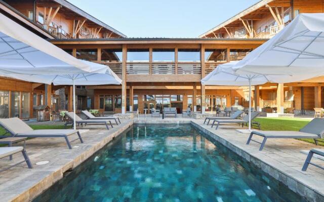 Pirin Golf & Country Club Apartment Complex