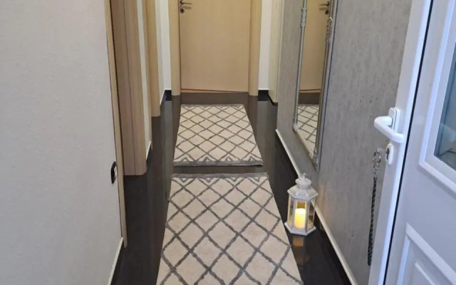 Apartment Mira