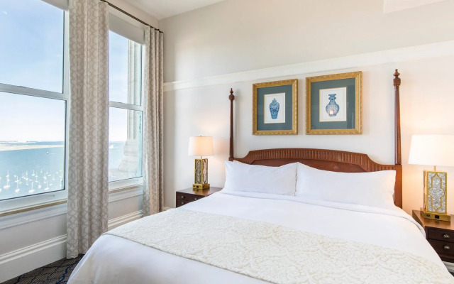 Marriott Vacation Club® at Custom House, Boston