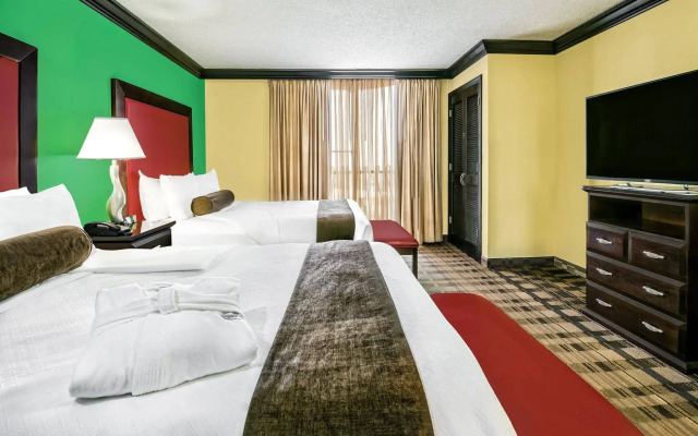 Crowne Plaza Suites Houston Southwest