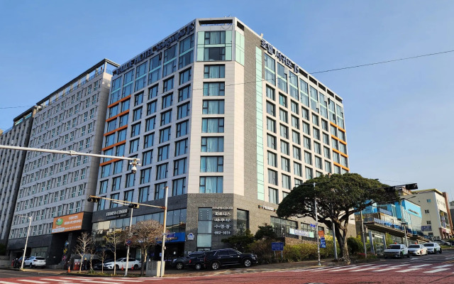 Seogwipo JS Hotel