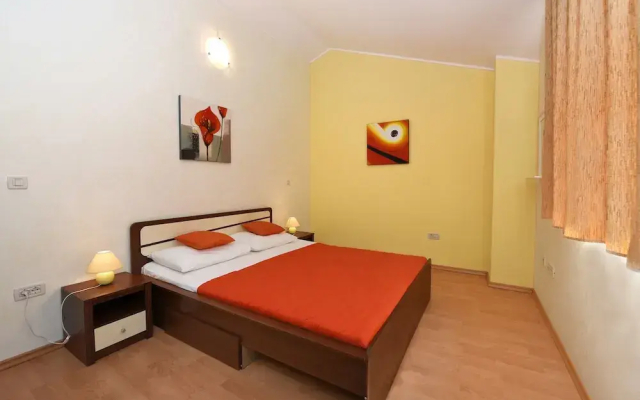 Villa 377