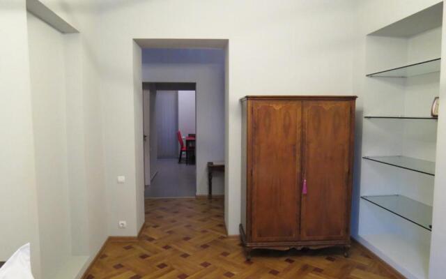 Three Rooms Apartment