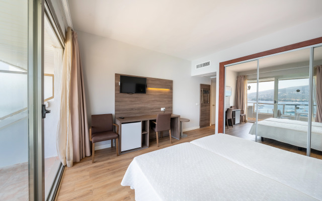 Hotel Seramar Comodoro Playa
