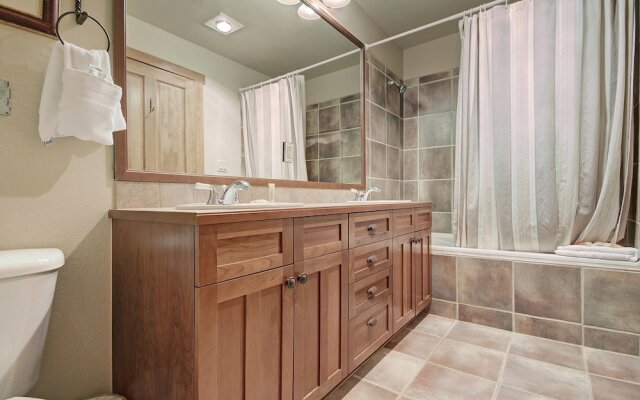 2345 Red Hawk Townhome Townhouse