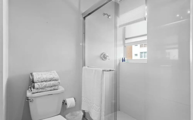Bay Harbor Sunset Apt 5A