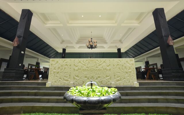 OYO 611 The Edwin Syariah