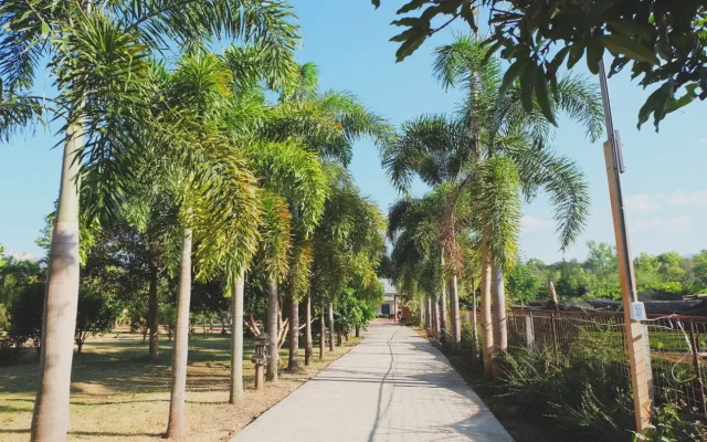 Roongthiwa resort Phurua