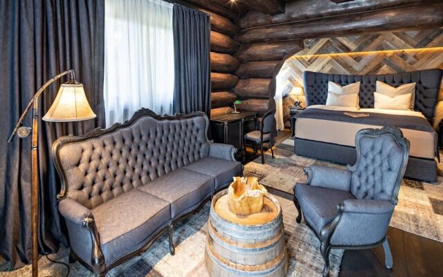 Timberjacks Motel