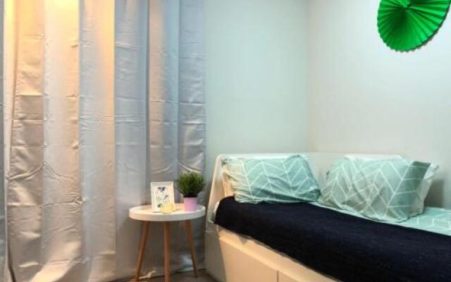 Exquisite Family Home +Parking, Close to CBD