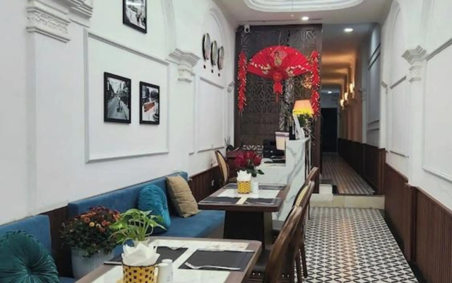 La Dora Hanoi Hotel & Travel