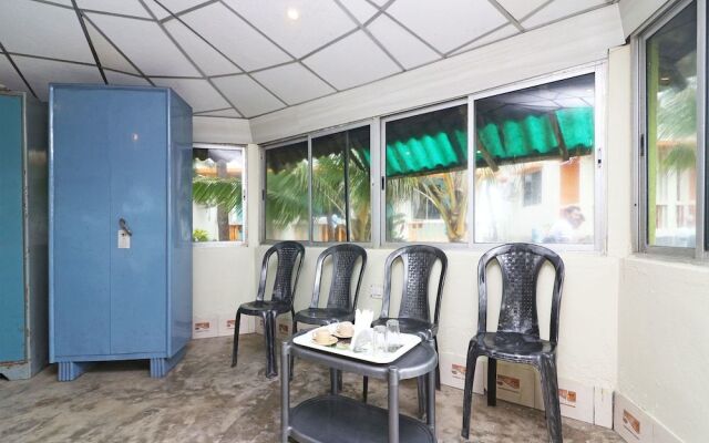 OYO 16101 Samrat Holiday Inn