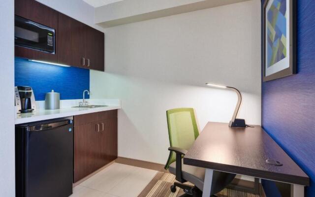 Holiday Inn Express & Suites Blacksburg - University Area by IHG