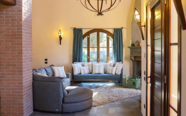 Villa with private pool between Pisa and Volterra-Villa Montelopio