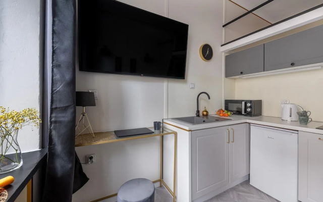Sienna Modern Studio by Renters