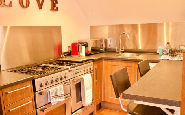 1 Bedroom Studio In Edinburgh