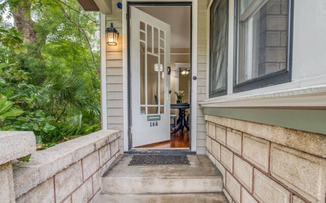 16 Saragossa Street A