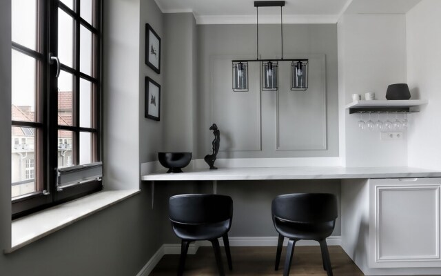 Sweet Suite Apart