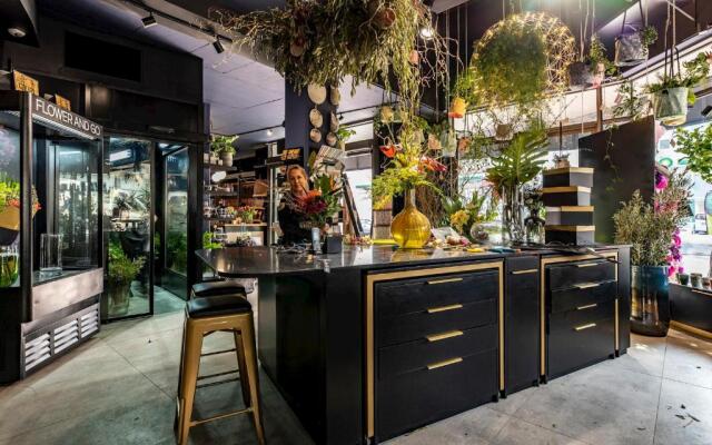 605 The Cosmopolitan Views and Location