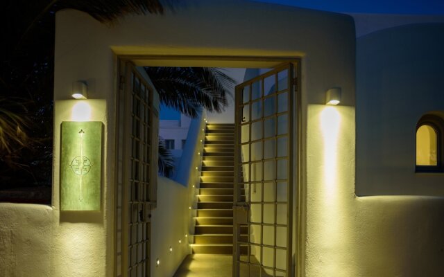 Oia Treasures Art Suites
