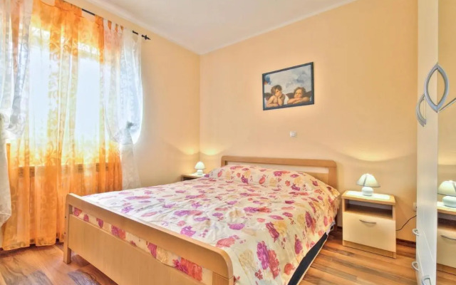 Lorena Apartments