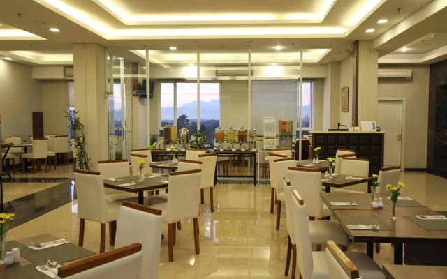 Grand Tebu Hotel