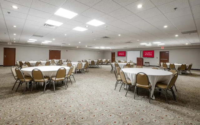 La Quinta Inn & Suites New Britain/Farmington