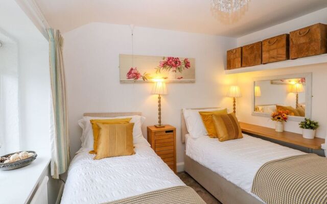 Fleece Cottage
