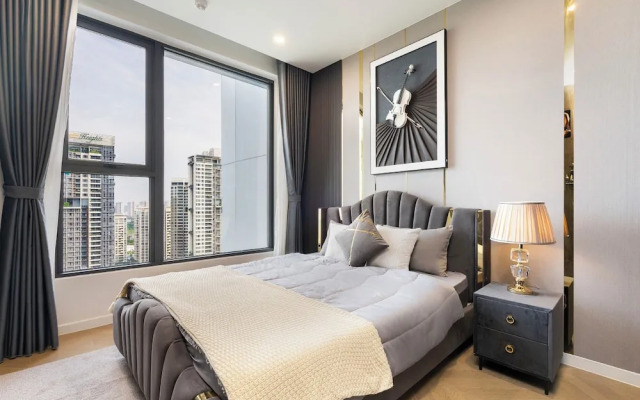 Lexington Residence Luxury Vacation