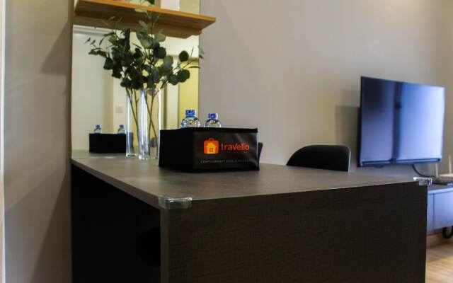 Warm and Cozy 3BR Apartment at M-Town Residence