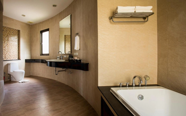 Golden Beach Resort