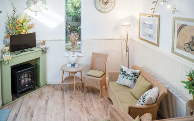 Bee Happy - 1 Bedroom Holiday Home - Saundersfoot