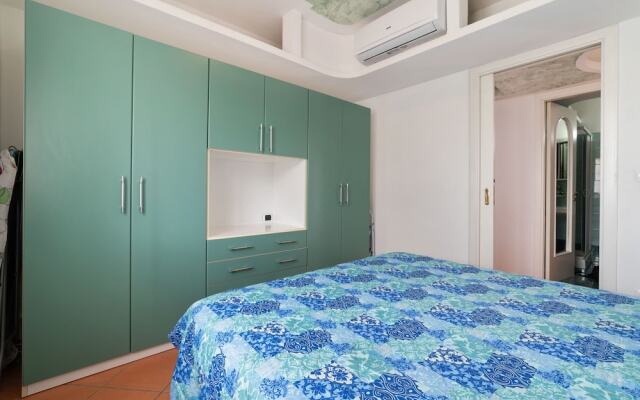 Pleasing Apartment in Villammare with Terrace